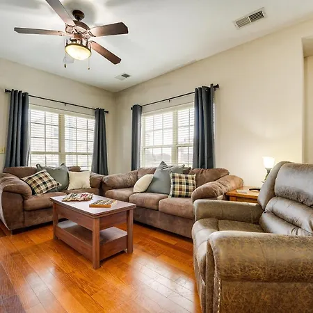 Branson West Vacation Rental With Resort Amenities!